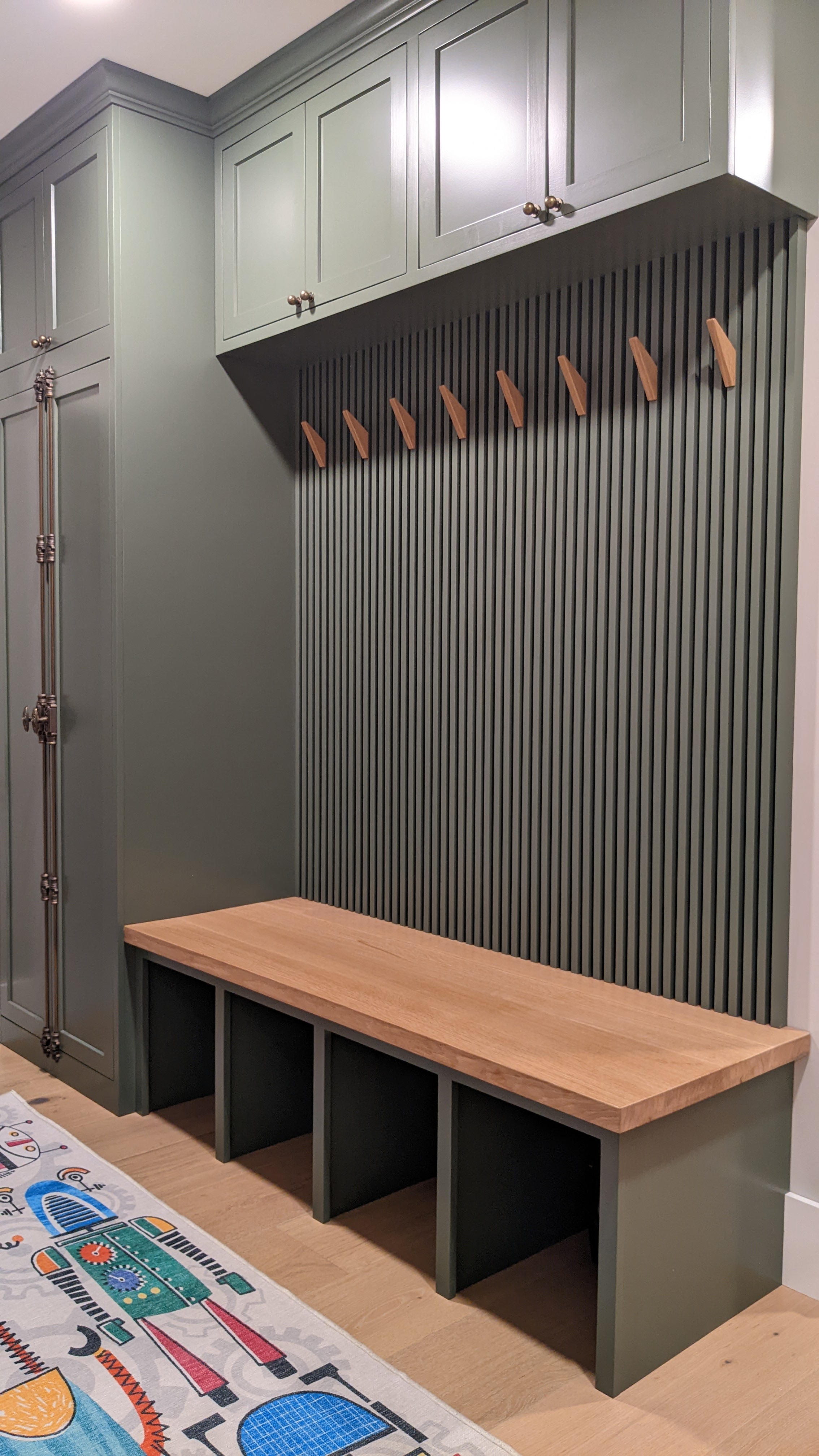 Mudroom bench seat hero shot